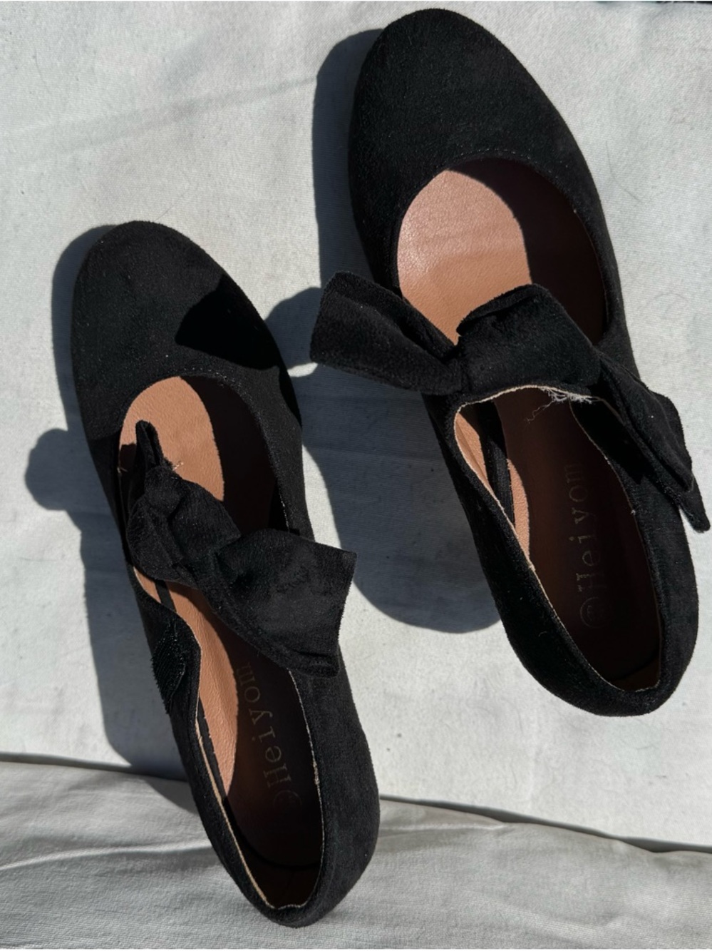 Black Bow Accent Women’s Ballet Flats
